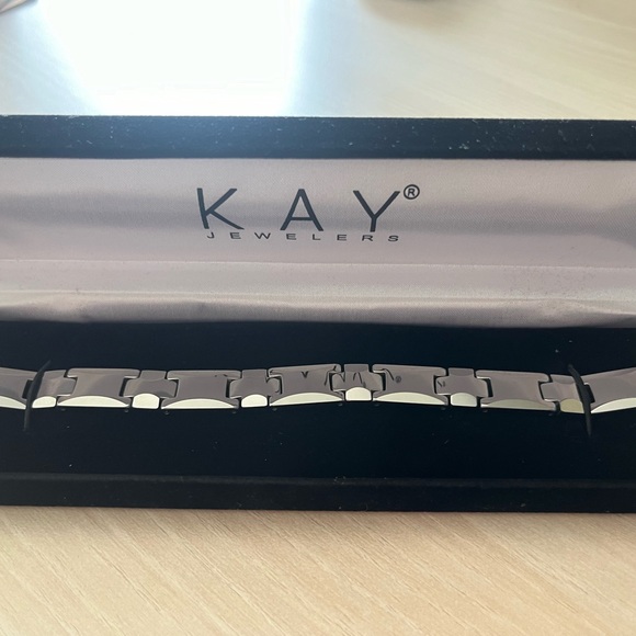 Kay Jewelers Men’s Link Bracelet - Picture 1 of 1